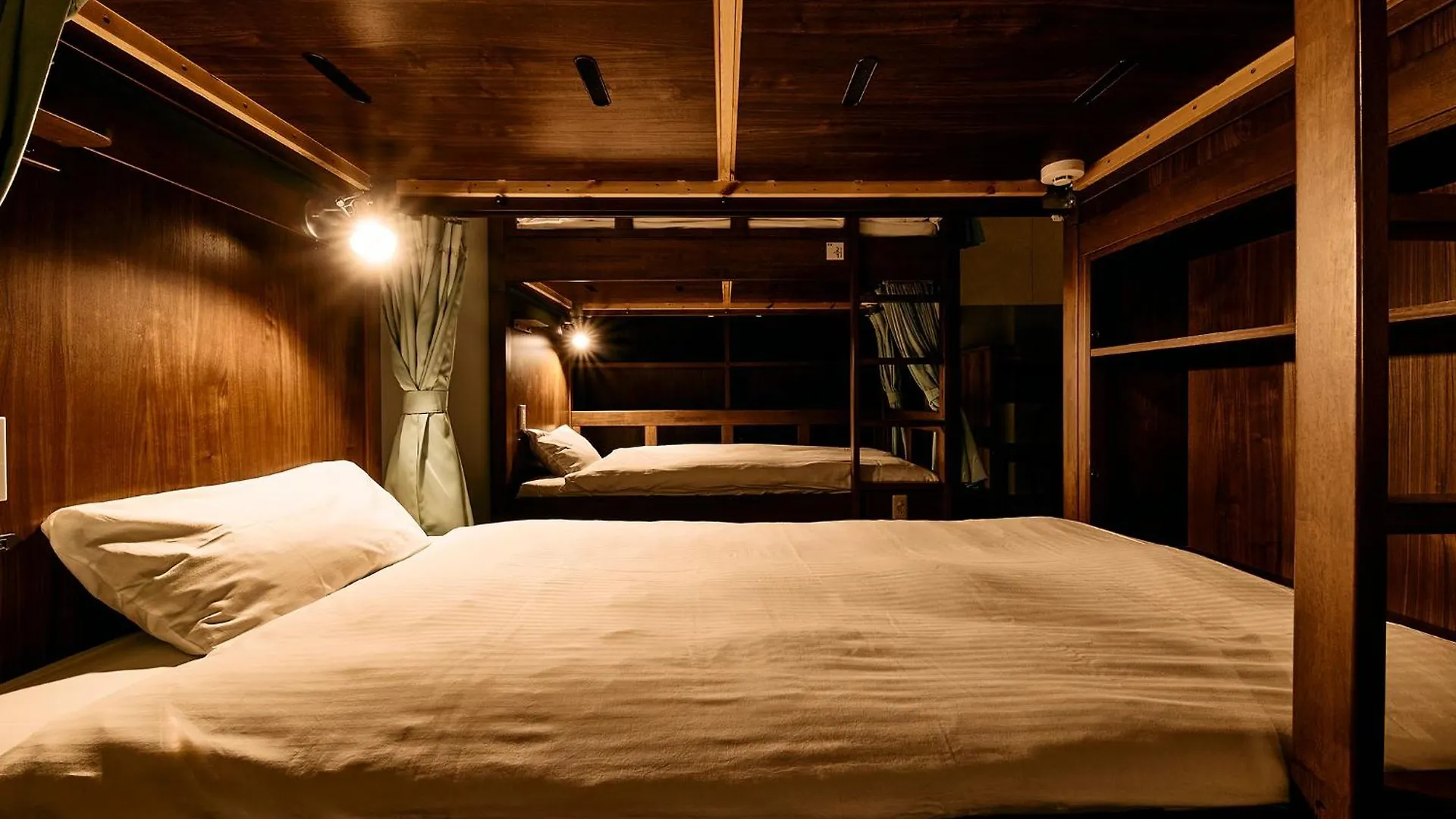 Room&Bed Fun Stay كيوتو فندق