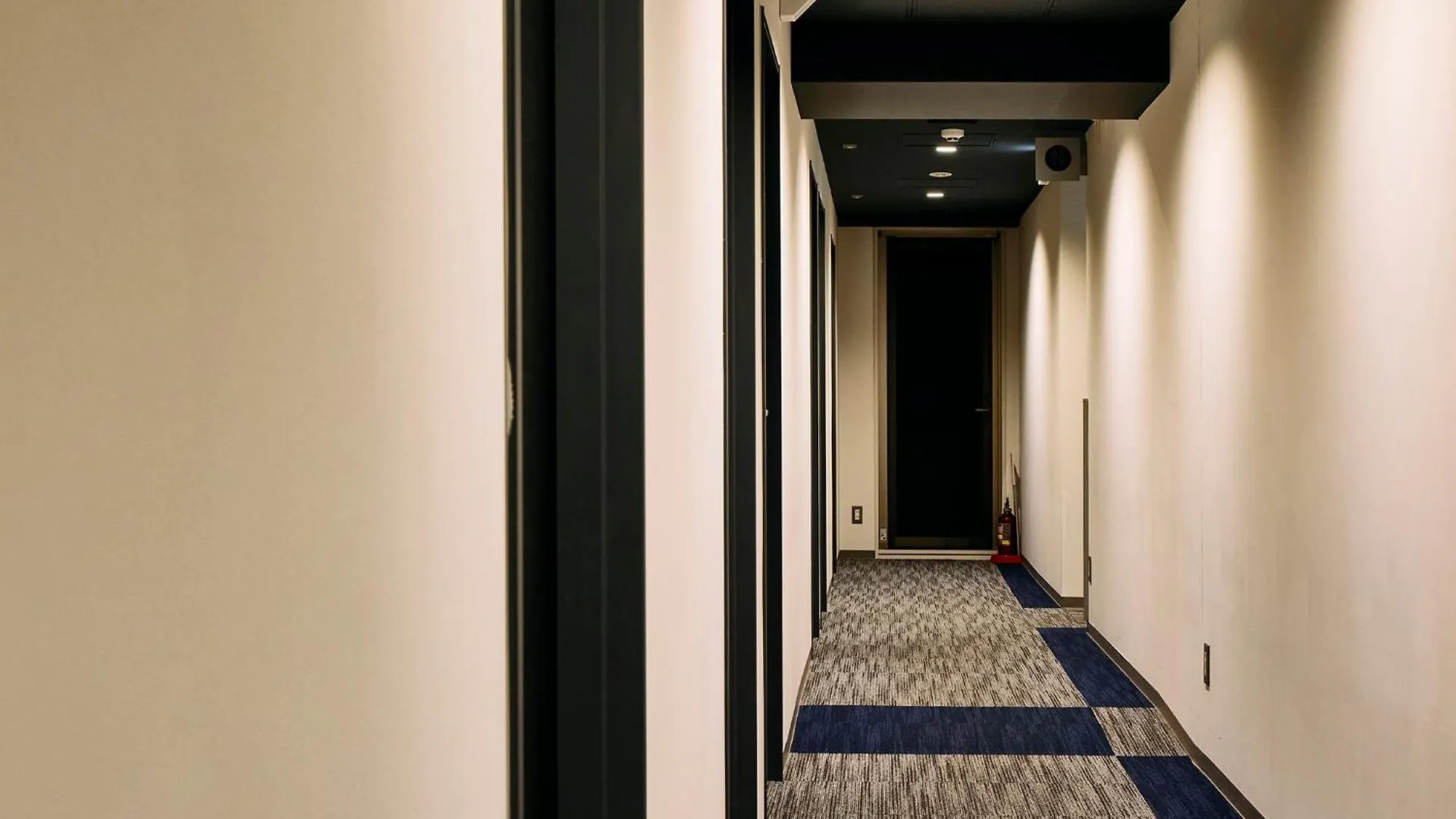 Room&Bed Fun Stay كيوتو 3*,  اليابان