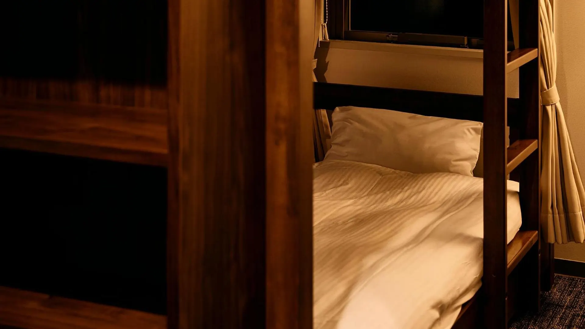 Room&Bed Fun Stay كيوتو 3*,